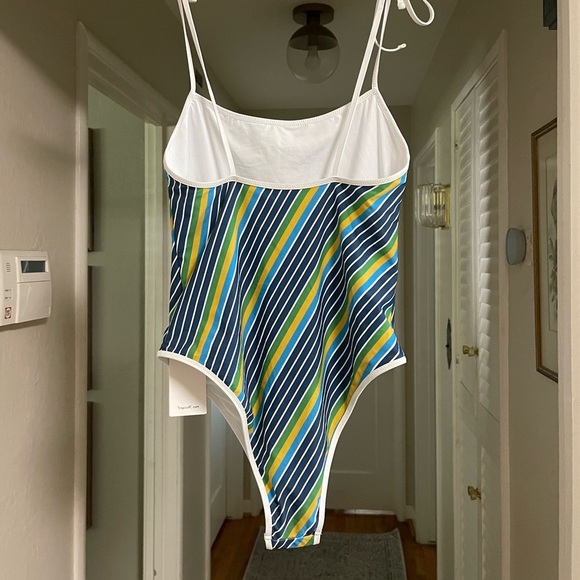 NWT TROPIC OF C COSMO ONE-PIECE - Picture 6 of 10